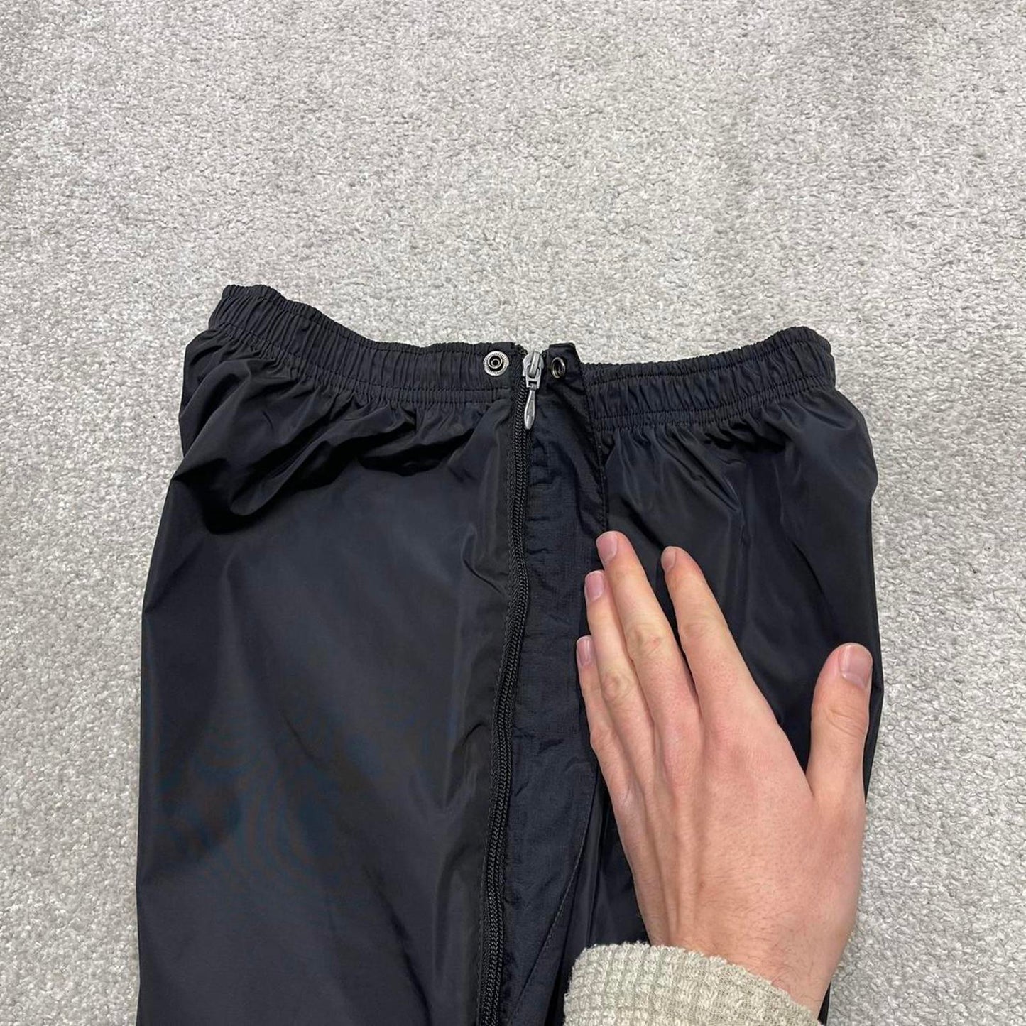 Vintage y2k baggy Nike tracksuit bottoms black Wide leg swoosh logo elasticated track pants