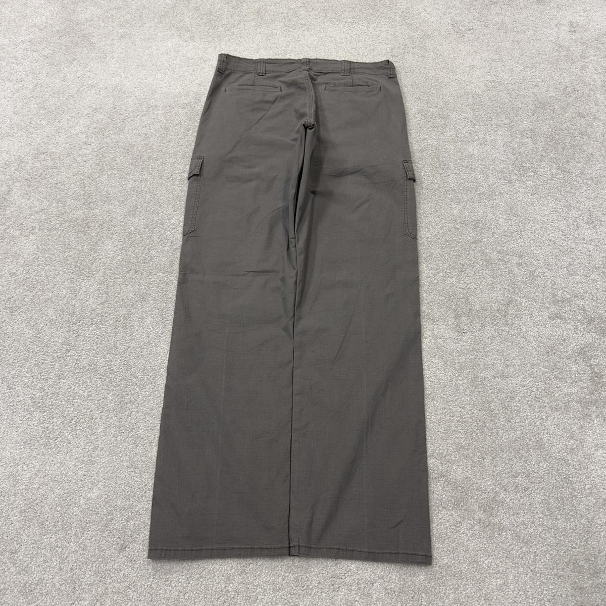 Wrangler cargo pants y2k khaki grey Straight leg skater work utility pants