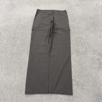 Wrangler cargo pants y2k khaki grey Straight leg skater work utility pants