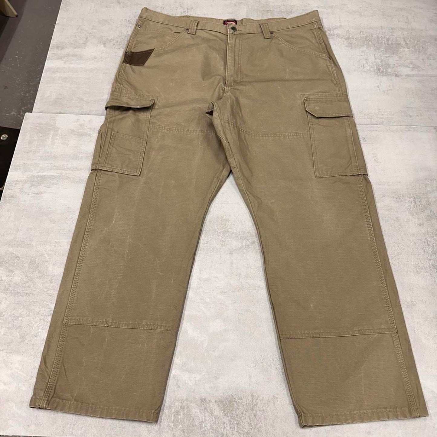 Wrangler cargo pants W40L30