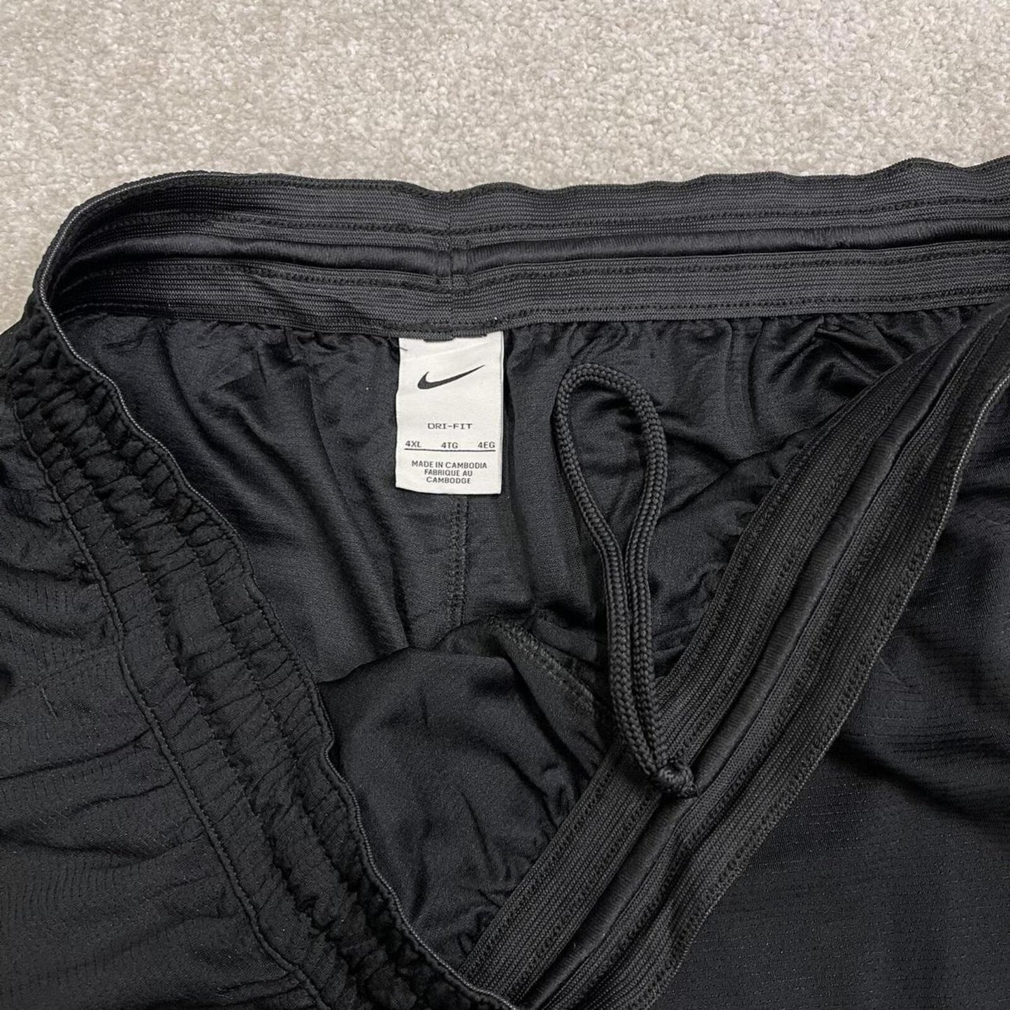 Baggy Nike sports shorts y2k black Basketball style embroidered loose floaty summer shorts