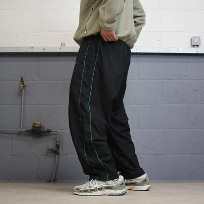 00s baggy Nike tracksuit bottoms black XXL loose y2k style sportswear track pants gym wear