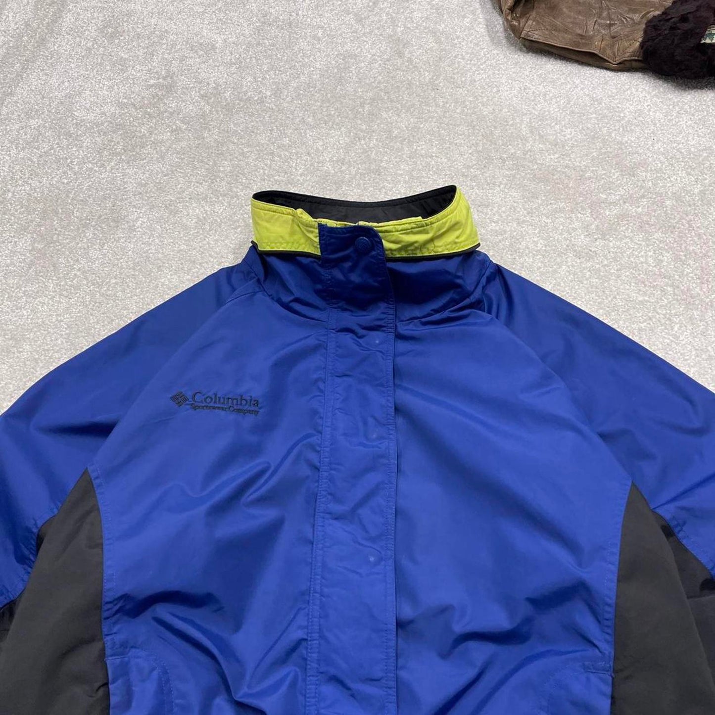 00s Columbia technical windbreaker jacket L women's y2k style navy hooded adjustable autumn