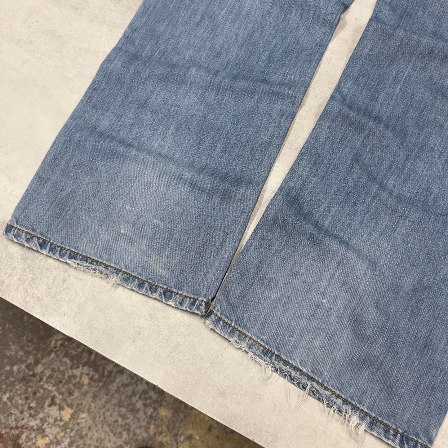 Loose Blue Rocawear jeans W38 L34 90s style hip hop jeans embroidered design