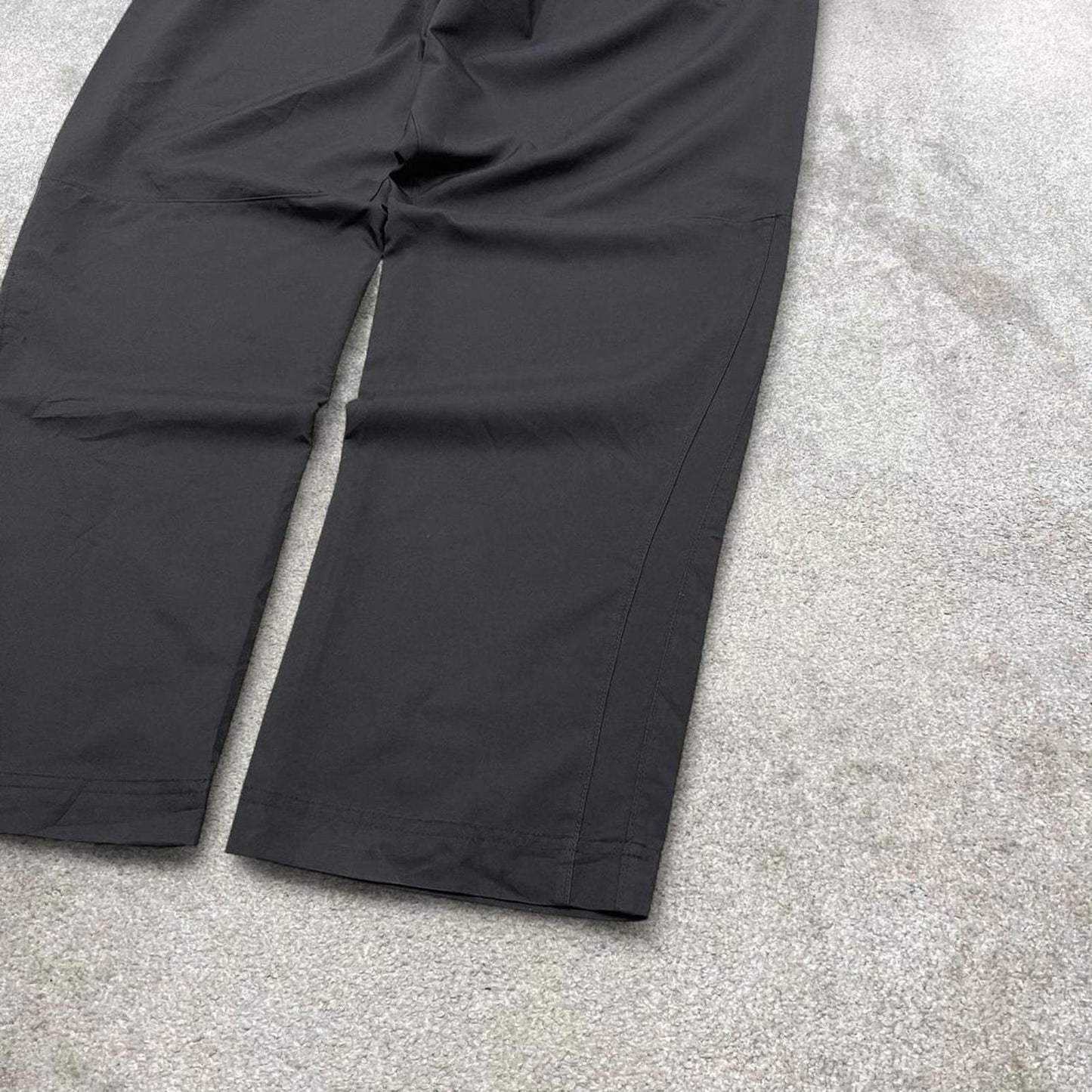 00s Nike tracksuit bottoms y2k XXL black joggers print Swoosh logo gym wear trackies