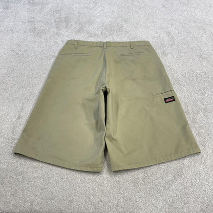 Dickies baggy carpenter chino shorts khaki Chino style skater shorts loose leg festival