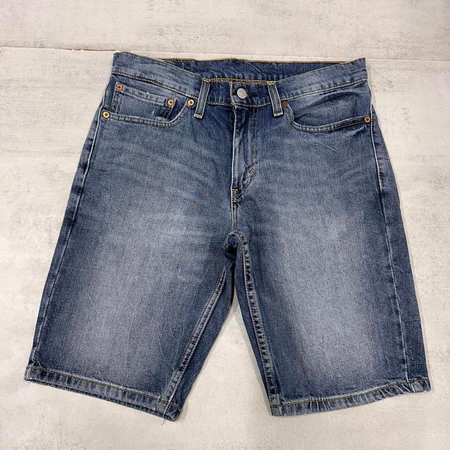Mens Levi’s denim shorts W32