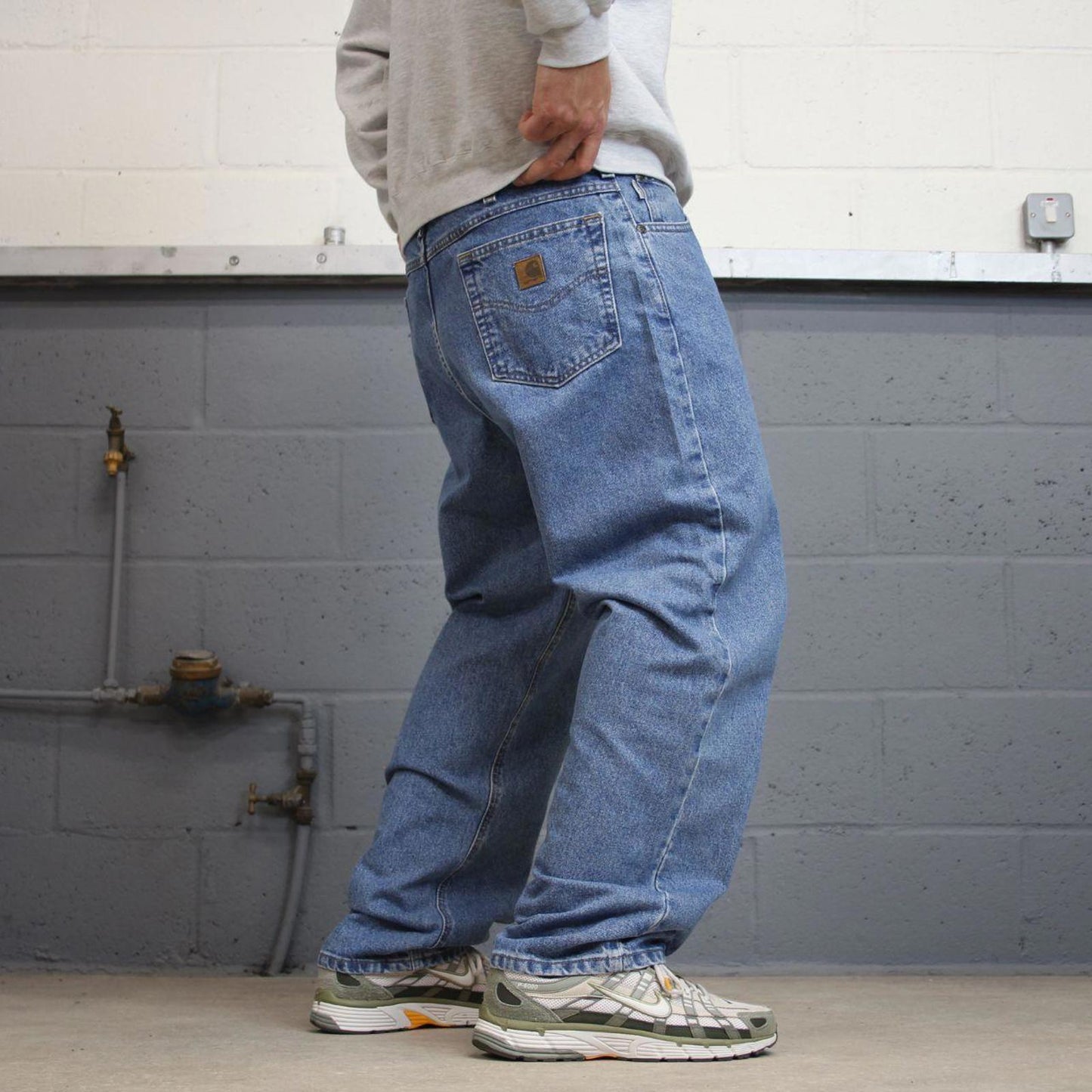 Blue Carhartt jeans W38L32 vintage 90s skater style relaxed fit loose 5 pocket pants