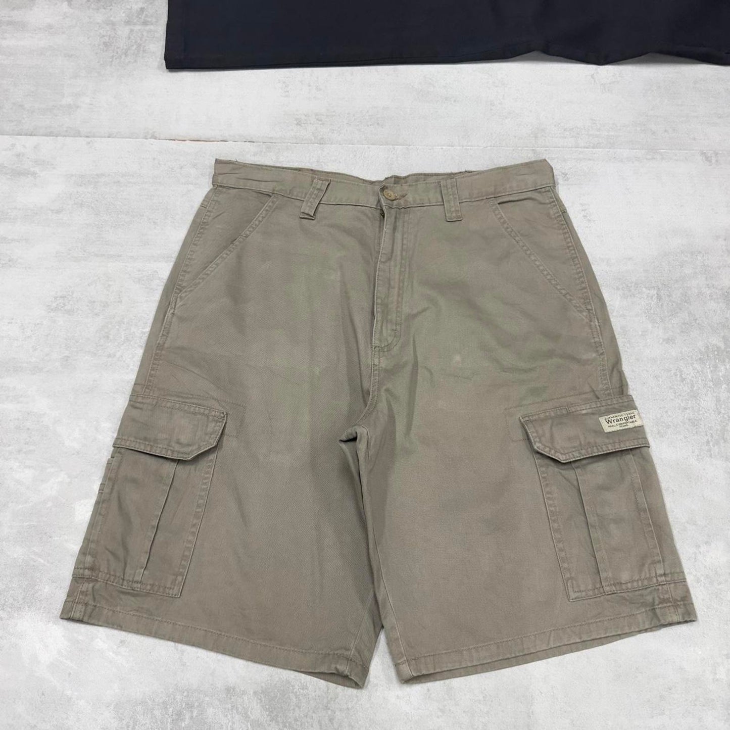 Mens Baggy Wrangler Cargo Shorts W34