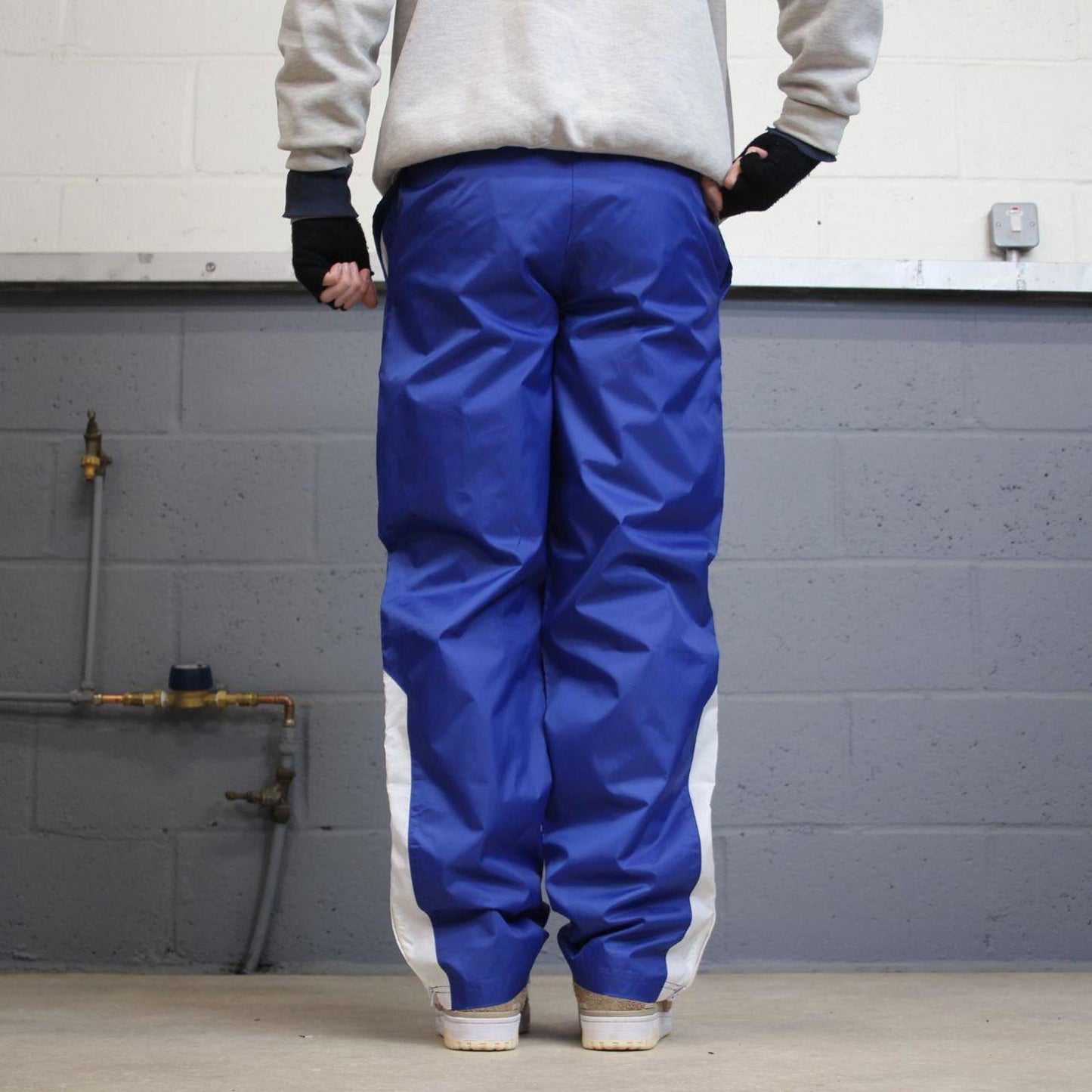 Y2k Champion tracksuit bottoms blue Small mens loose 00s joggers logo trackies sporty style