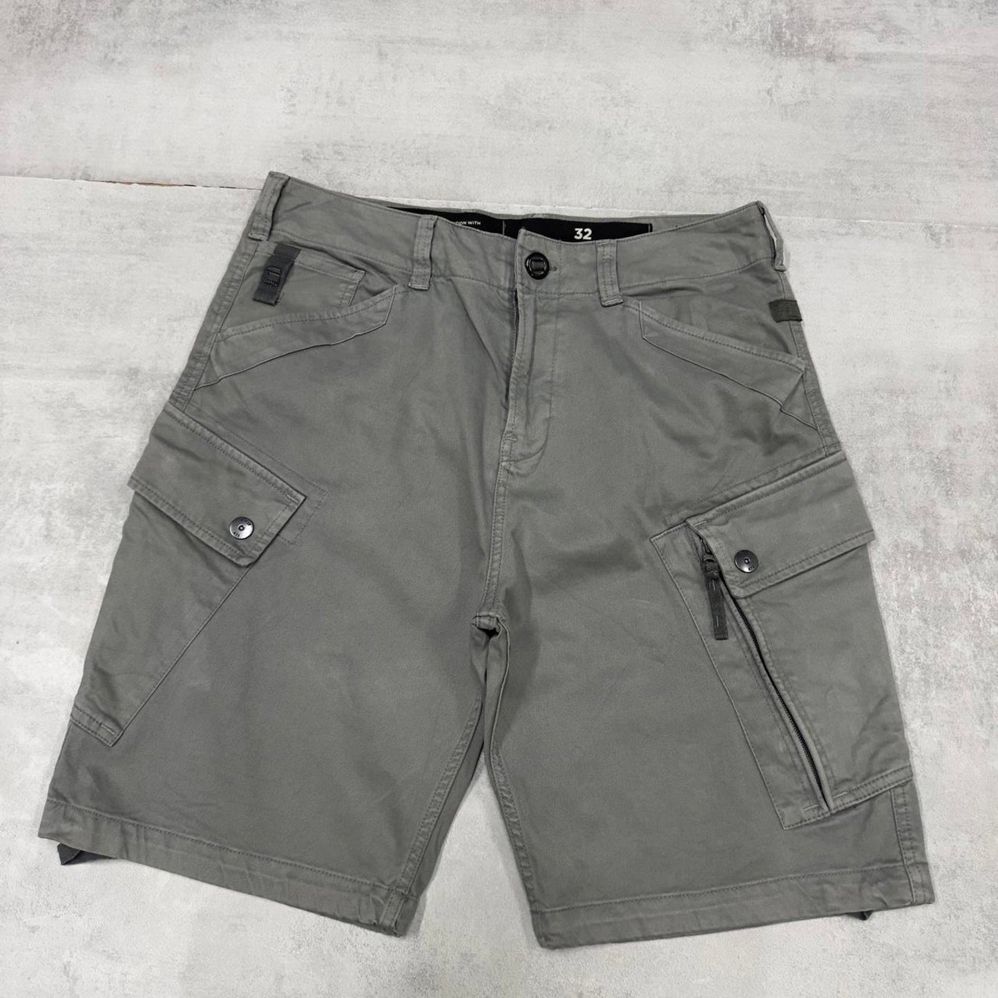 Mens G-STAR Cargo shorts W34