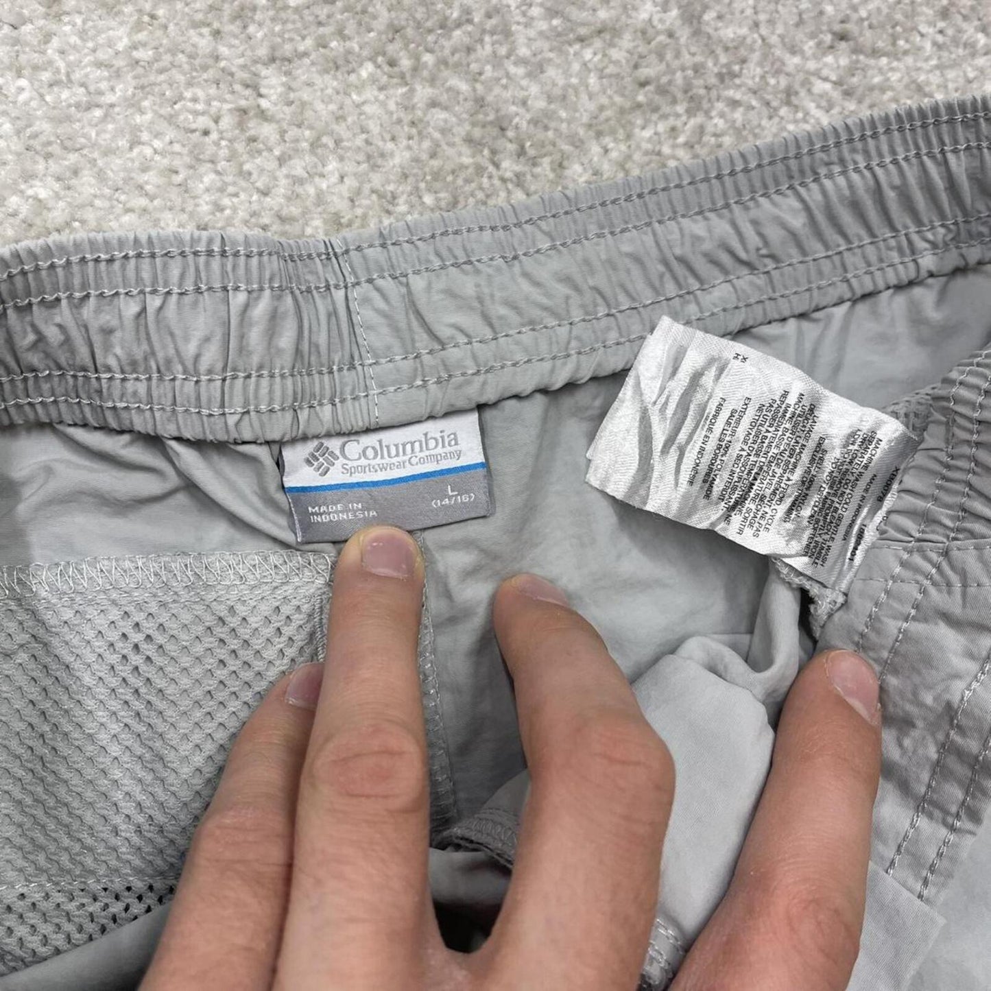 Y2k Columbia PFG Omni-Shade shorts technical hiking grey