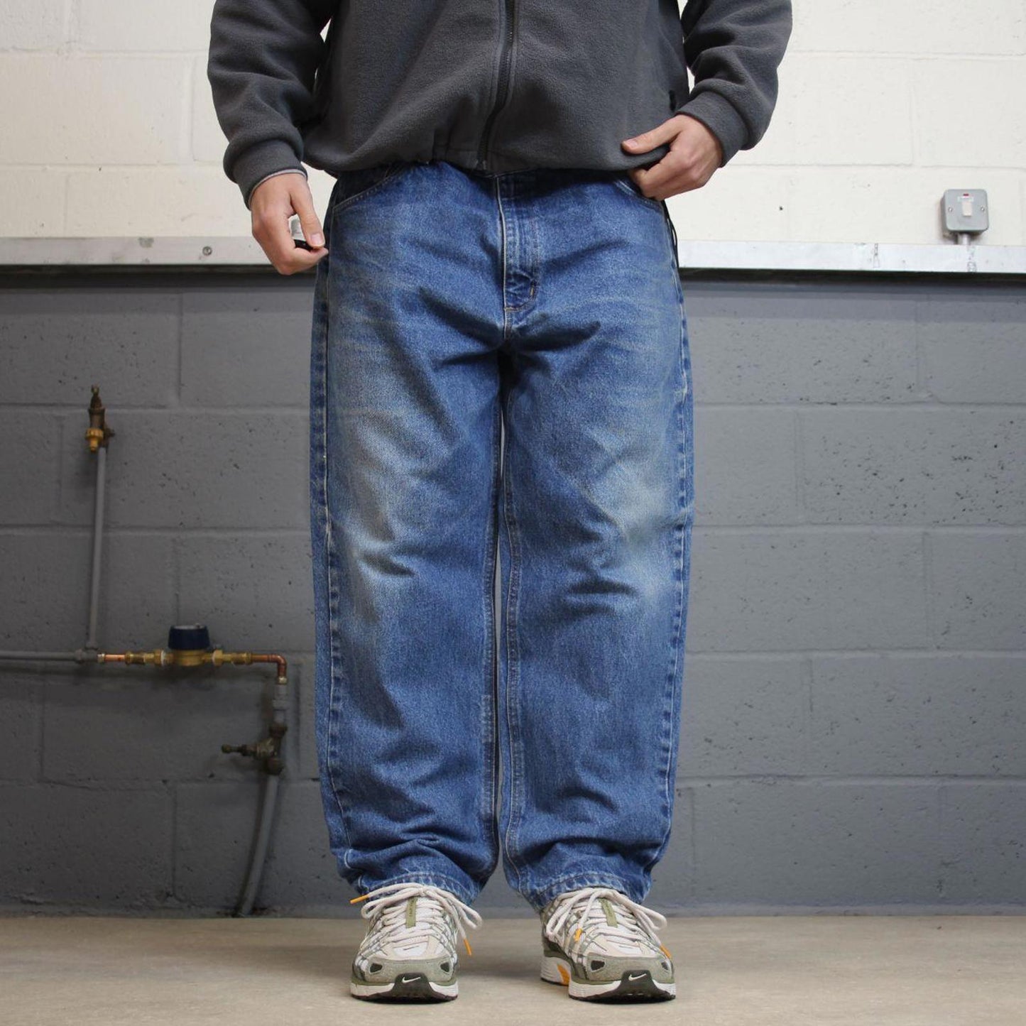 Vintage Carhartt Jeans loose W40L28 blue denim relaxed 90s style skater jeans