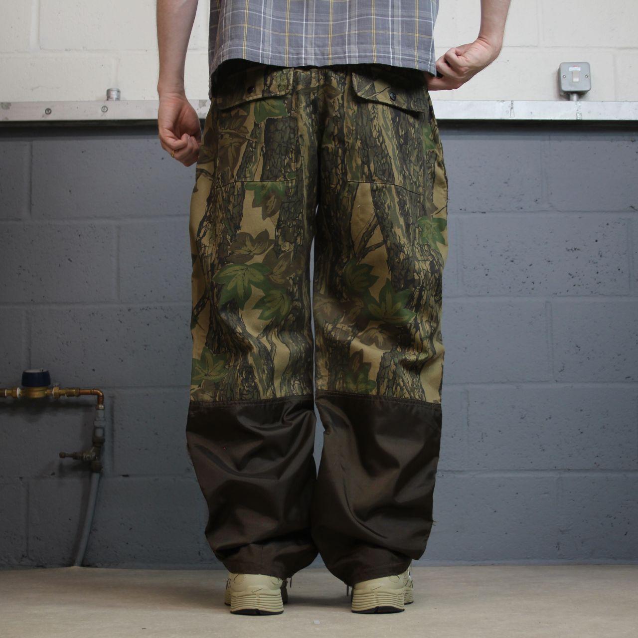 Winchester Trebark camo cargo pants Y2K L brown Realtree style camouflage pattern hunting utility