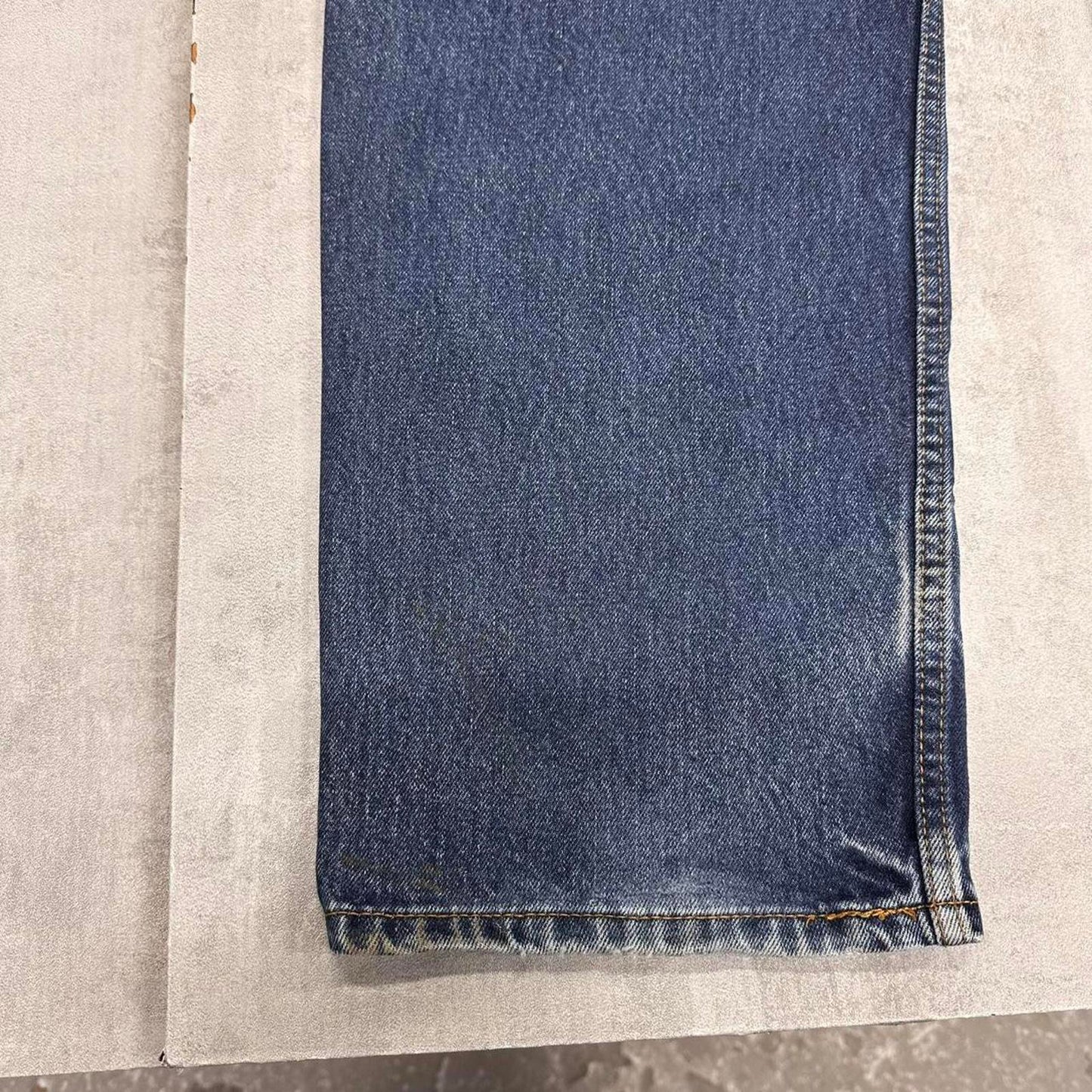 Blue Levi's 550 jeans W38
