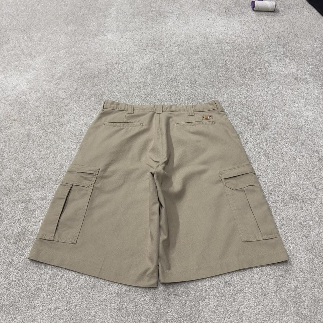 Dickies cargo chino shorts khaki Chino style skater shorts loose leg festival