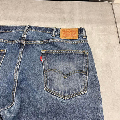 Baggy blue Levis 550 jeans W40L32 skater 90s style jeans red tab logo