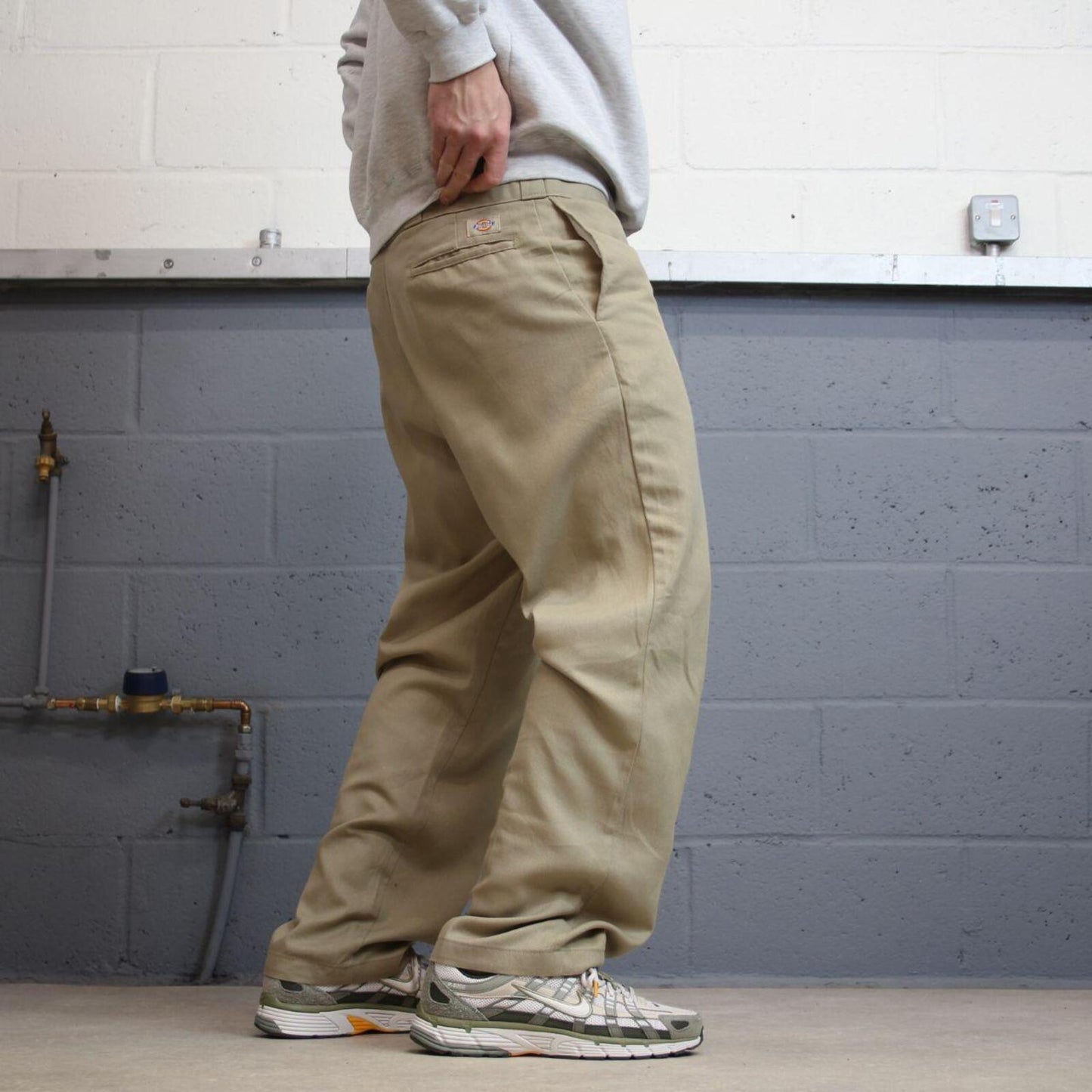Dickies 874 skater work pants khaki W38L30 Loose original fit chino style skate trousers