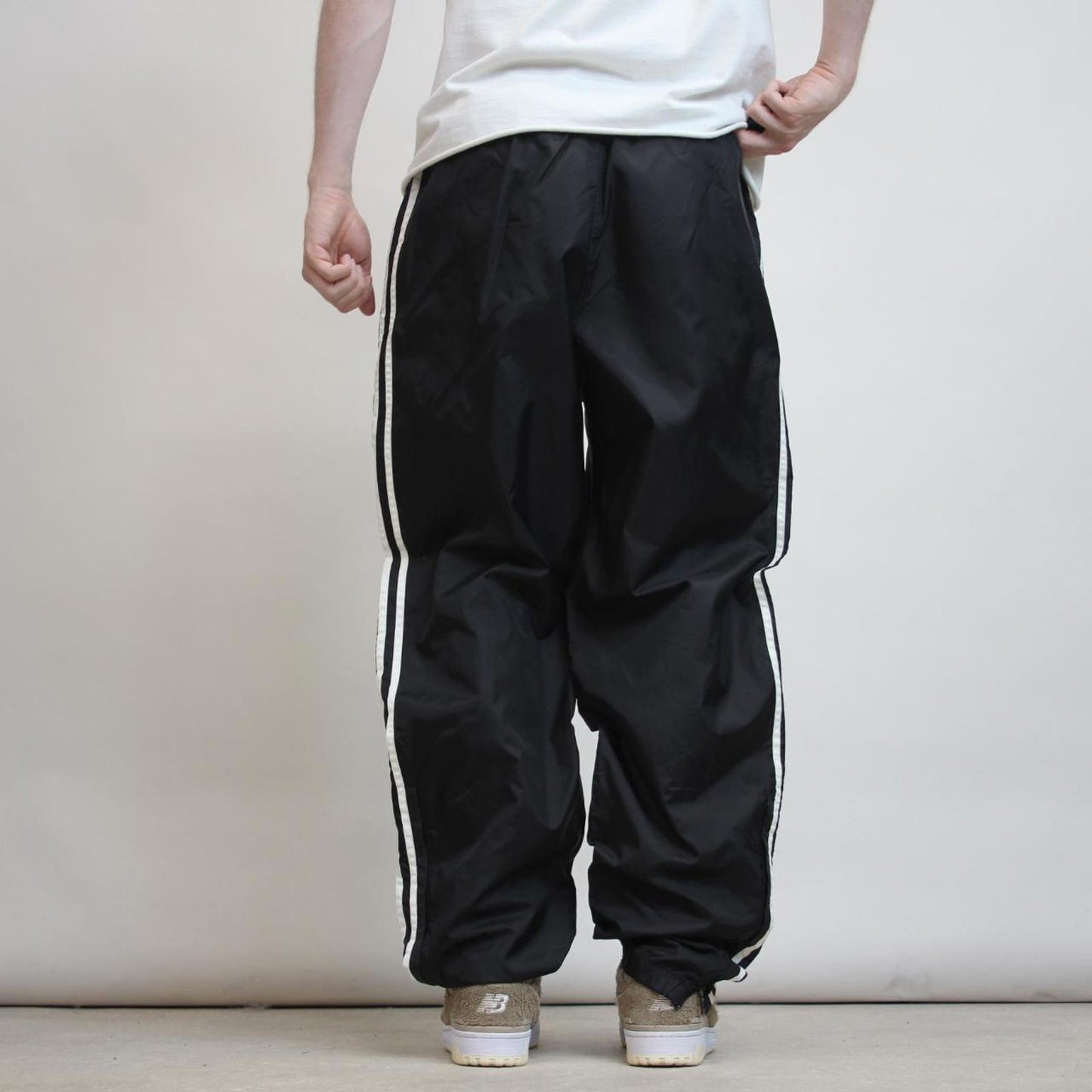 Baggy Adidas trackies L