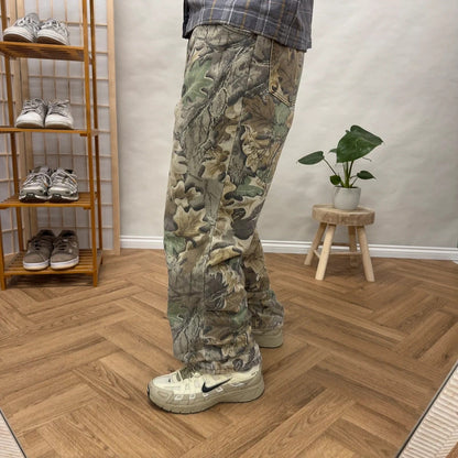 Vintage Cabelas camo Y2K jeans khaki loose insulated hunting style pants