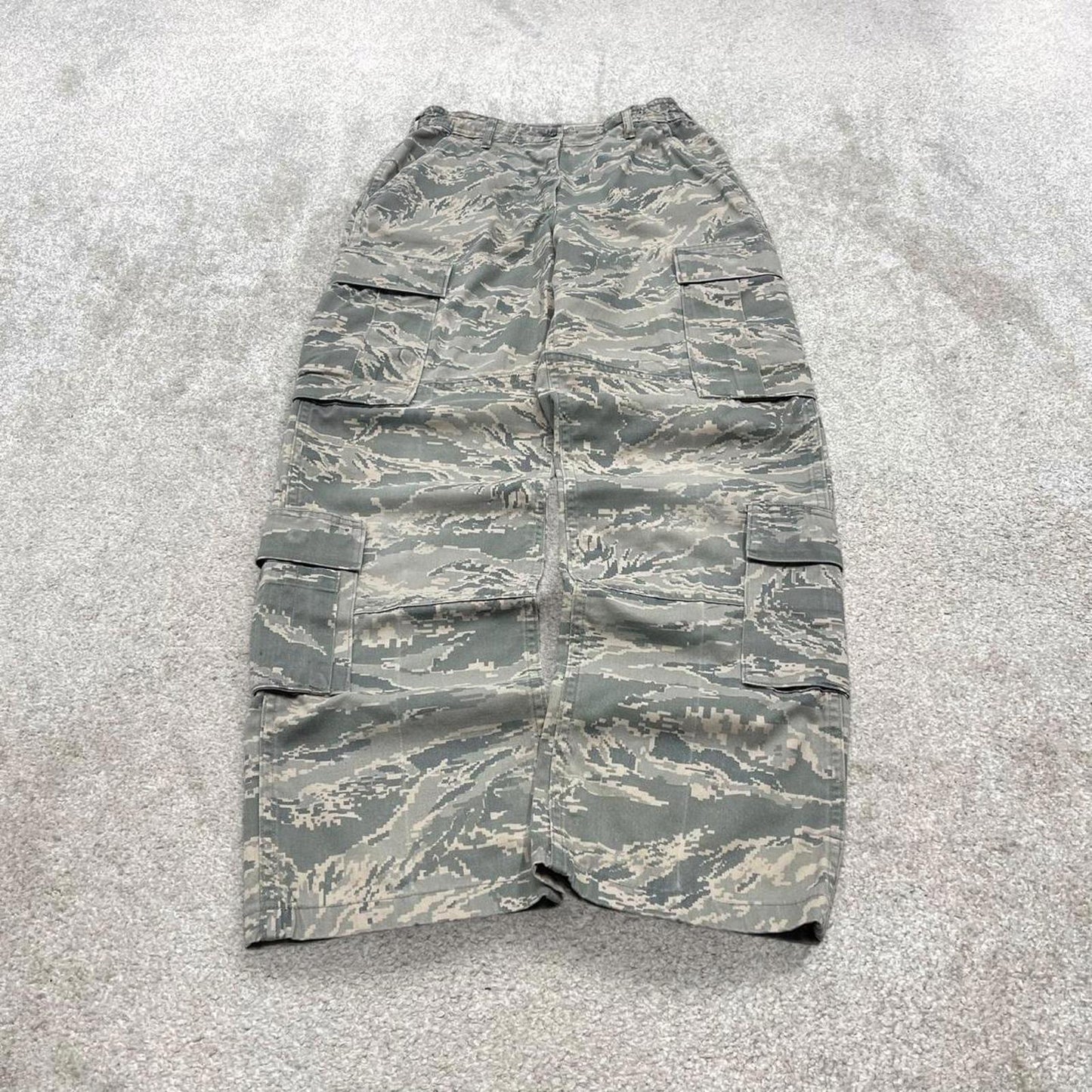 Vintage y2k U.S. Air Force camo cargo pants Green Loose camouflage utility trousers