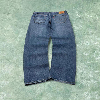 Vintage y2k Levi's 505 jeans blue Straight leg denim casual pants red tab logo