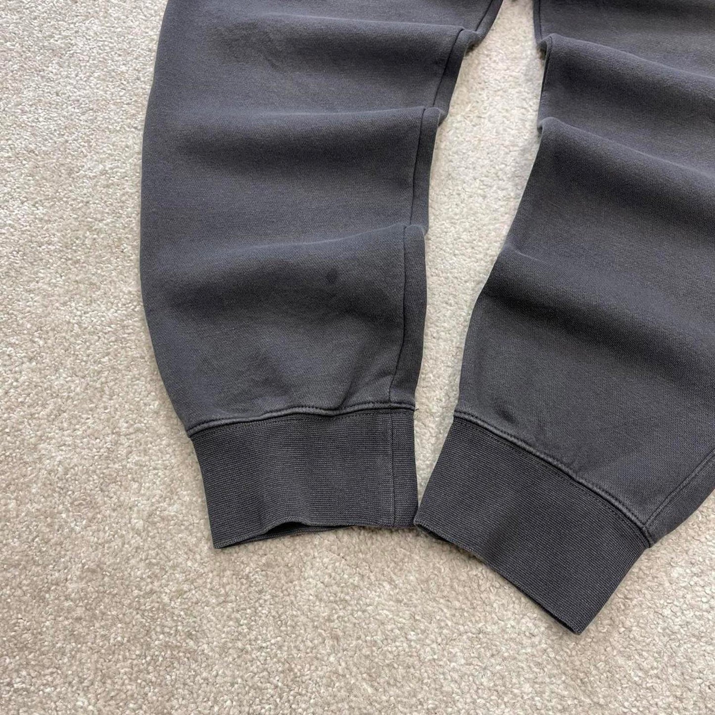 Dark Grey Nike sweatpants medium loose y2k style joggers Swoosh logo gym wear track pants