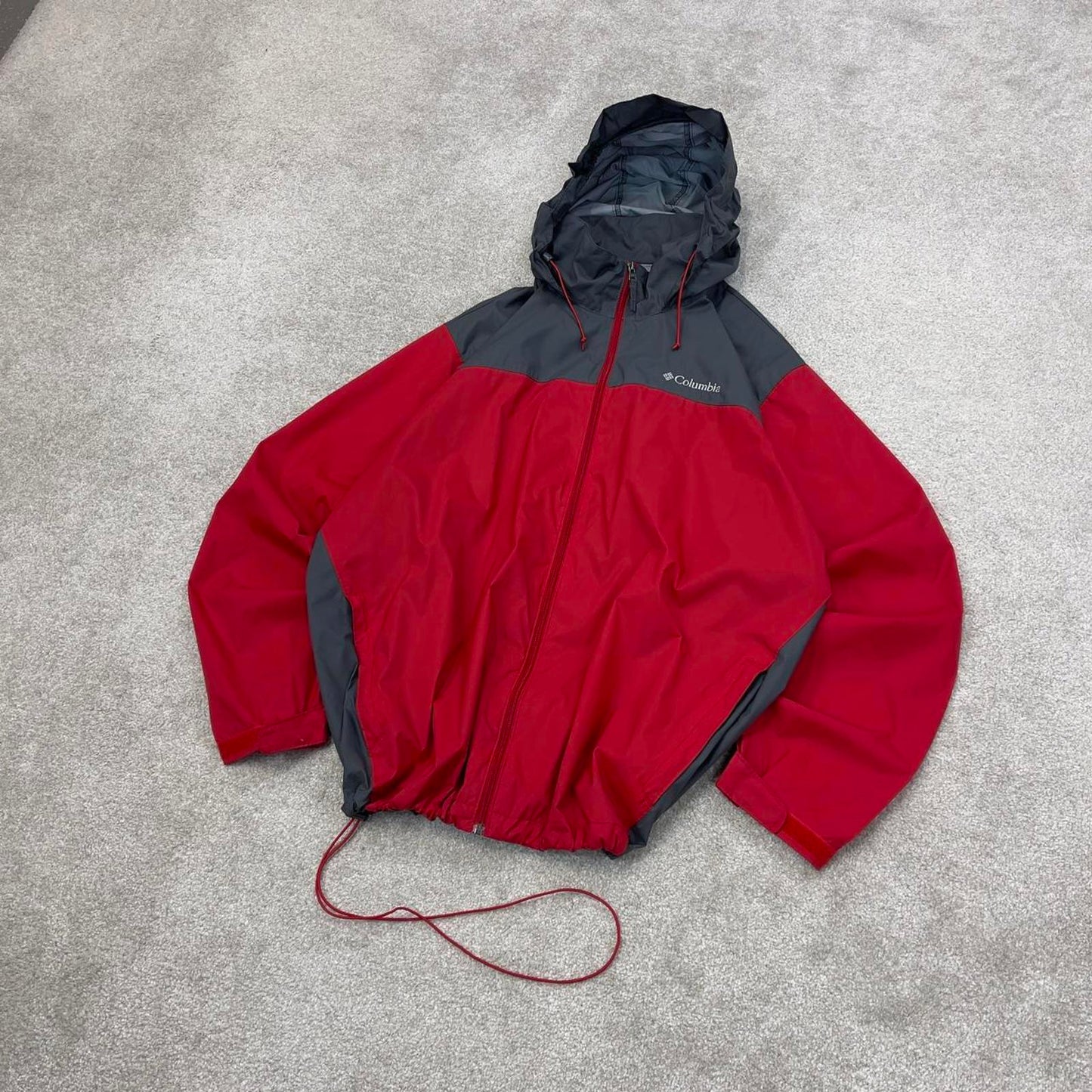 Red grey Columbia technical jacket XL men's y2k style unlined hooded adjustable windbreaker autumn