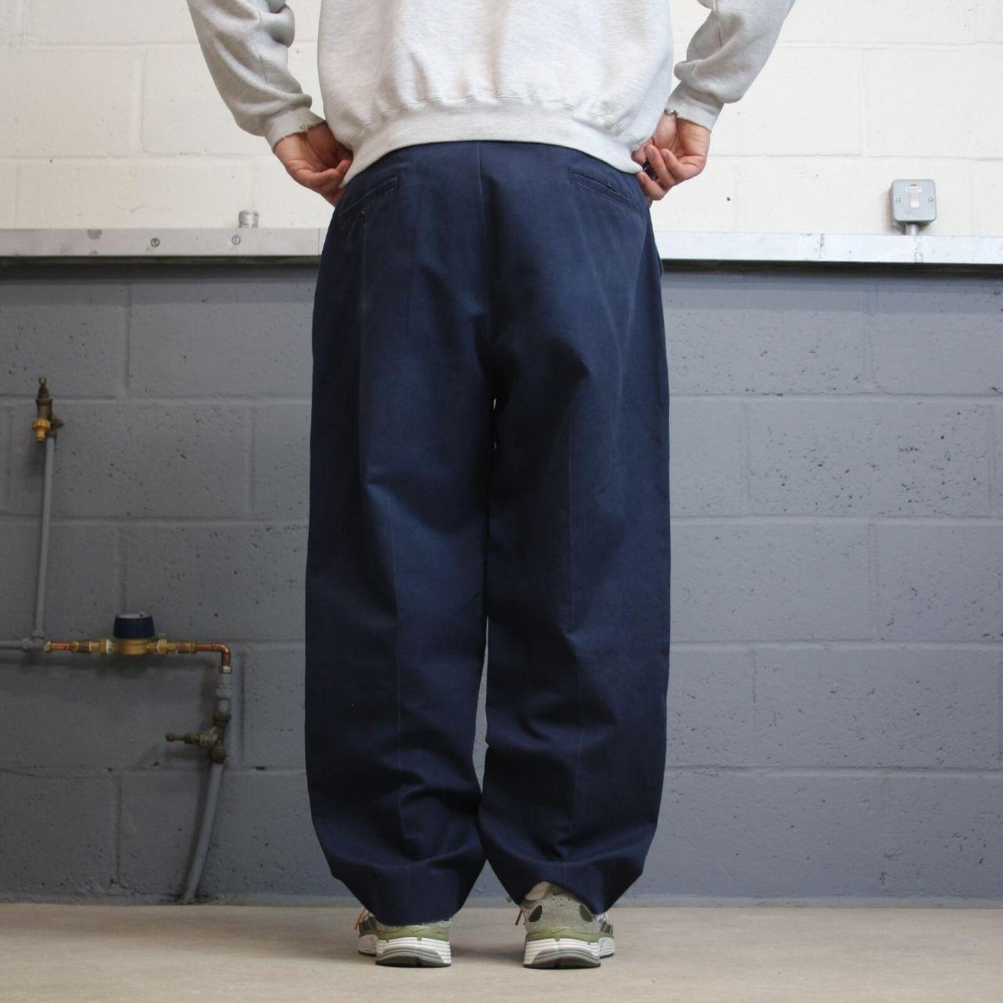 Vintage skater work pants faded navy W37L29 Loose chino style skate trousers Red Kap workwear