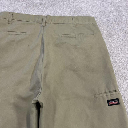 Dickies baggy carpenter chino shorts khaki Chino style skater shorts loose leg festival
