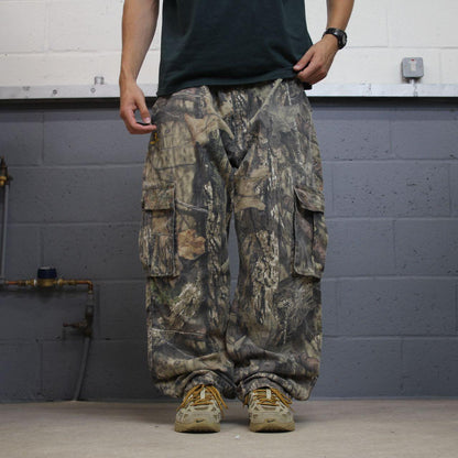 Vintage Mossy Oak baggy camo cargo pants khaki Loose leg camouflage Y2K hunting style trousers
