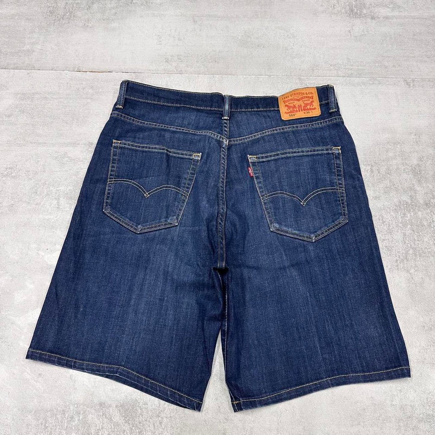 Mens Levi’s denim shorts W36