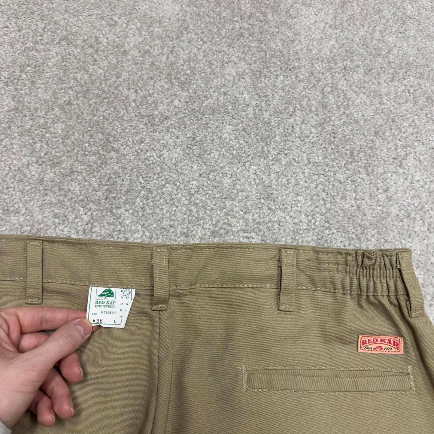 Vintage y2k baggy work pants beige Loose chino style skate trousers Red Kap workwear patch logo