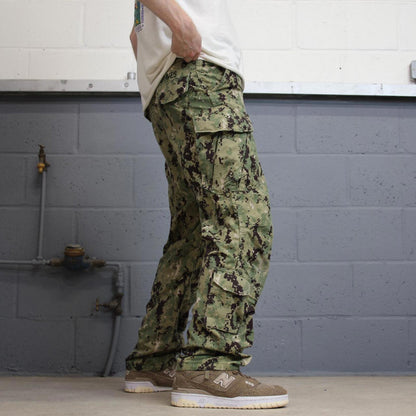 US Navy cargo pants Small baggy green USN digital camouflage trousers double knee adjustable cuffs