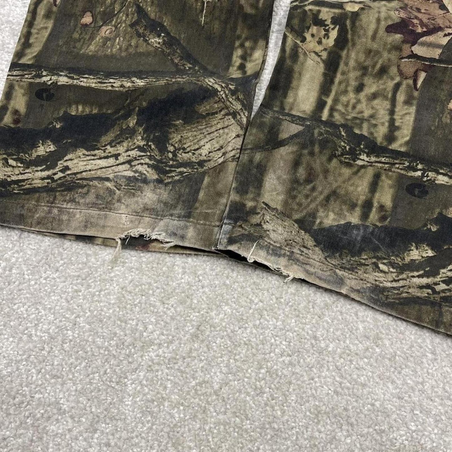Y2k Mossy Oak camo dungarees green Russell Outdoors tree camouflage bib overalls