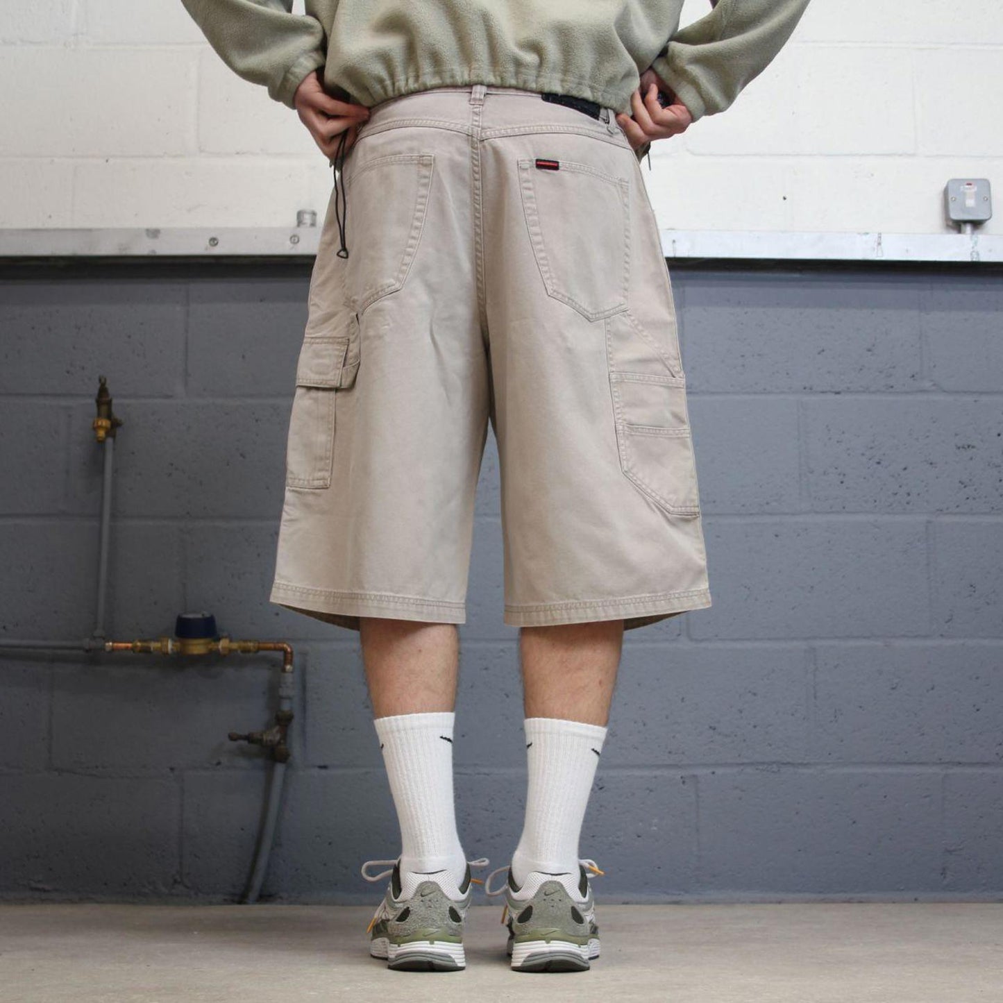 Y2k baggy FUBU carpenter shorts skater style beige Loose wide leg cargo summer festival shorts