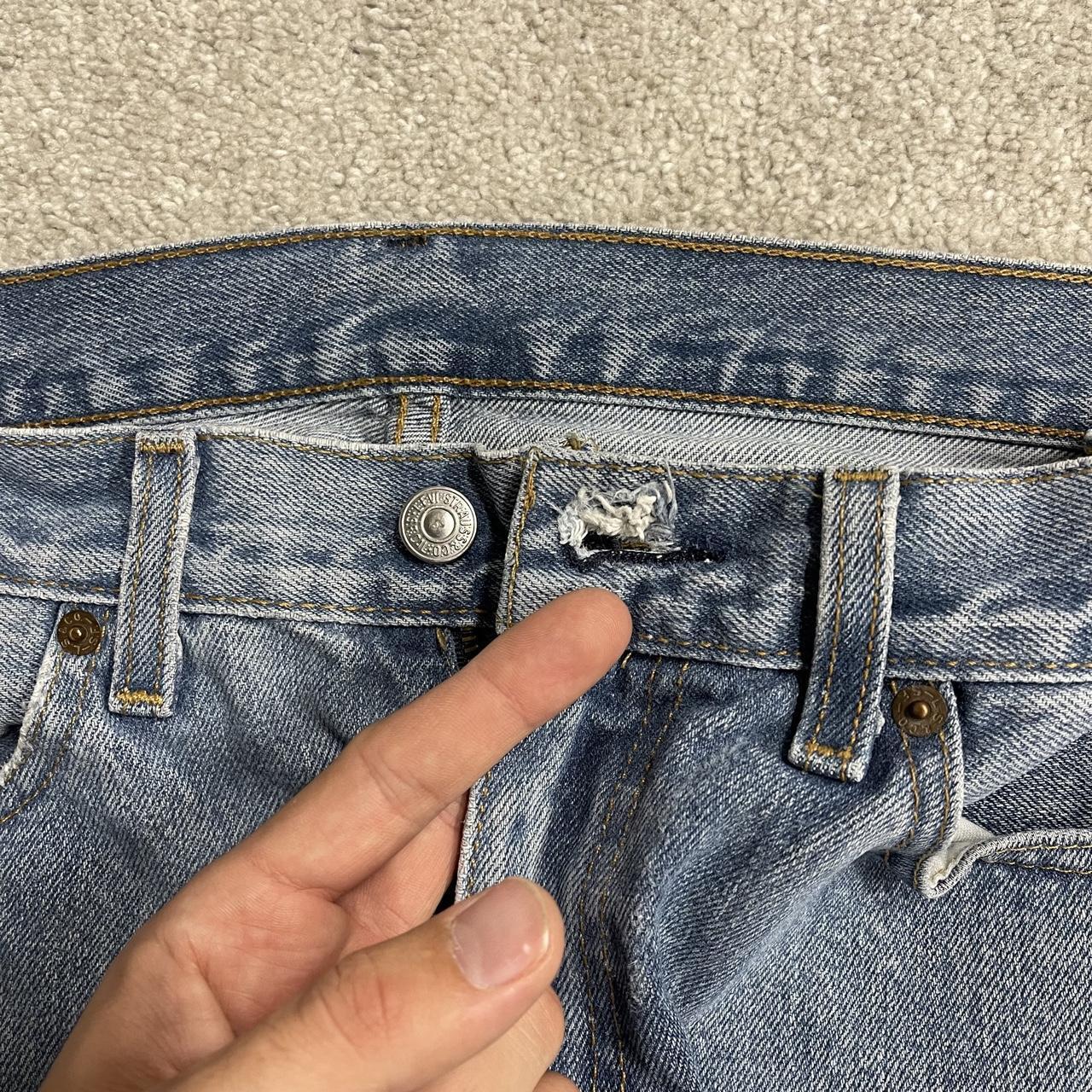 Y2K Levi’s 505 jeans W33L32 washed blue Straight fit 5 pocket pants belt loops red tab logo