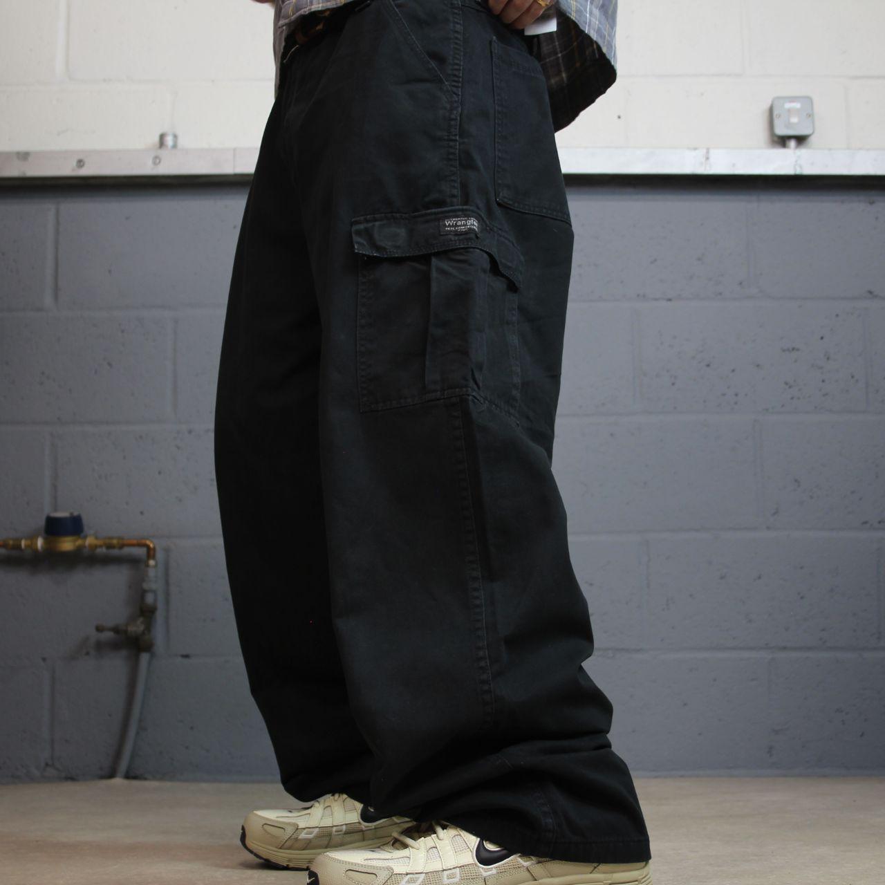 Wrangler baggy cargo pants y2k W36L32 black Loose fit wide leg skater work pants
