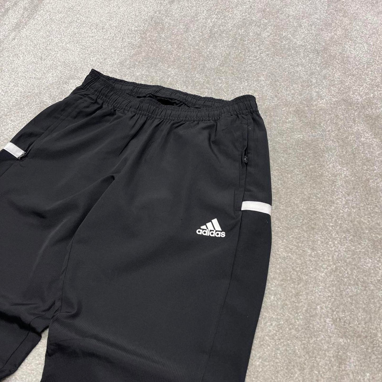 00s Adidas tracksuit bottoms black M 12-14 loose y2k style joggers embroidered track pants trackies
