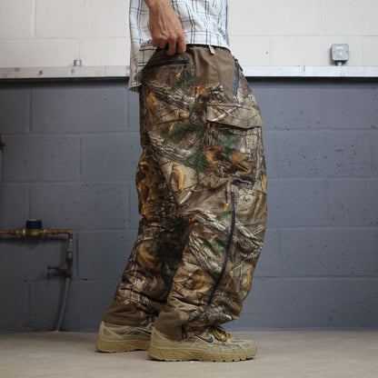 Cabela’s Realtree camo cargo pants XXL brown insulated utility hunting trousers