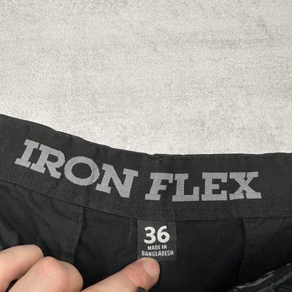 Mens Iron Flex cargo shorts W36