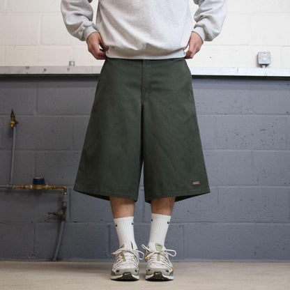 Dickies baggy shorts chino skater style green W38 Loose wide leg summer festival shorts