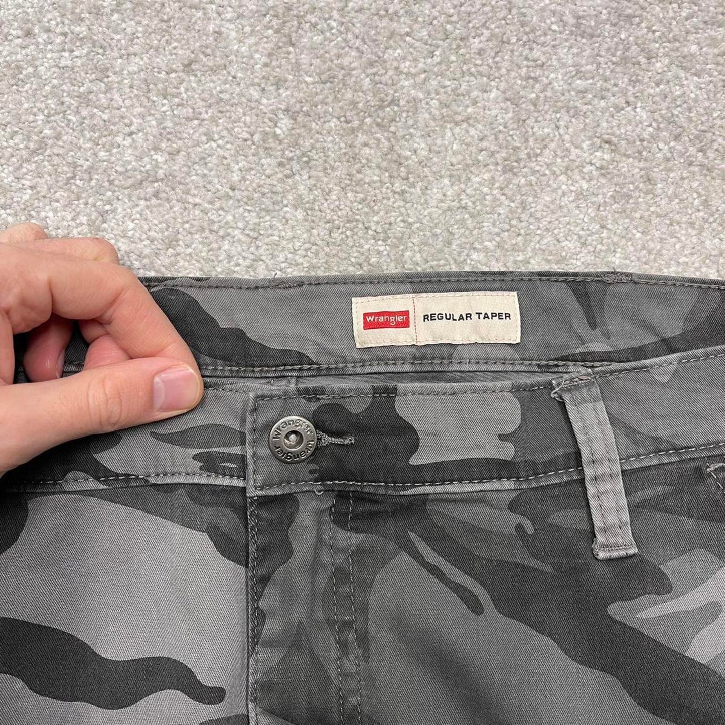 Y2K Wrangler camo cargo pants grey Straight leg regular taper camouflage utility trousers
