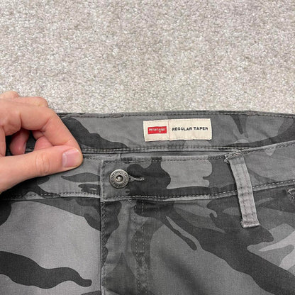 Y2K Wrangler camo cargo pants grey Straight leg regular taper camouflage utility trousers