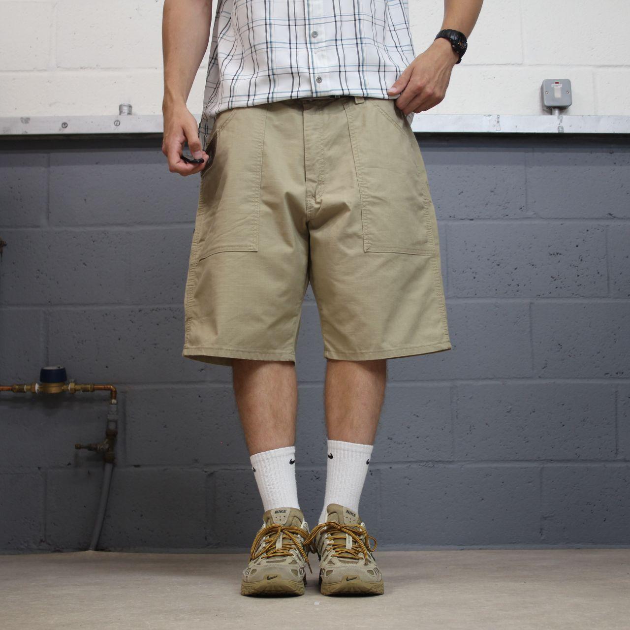Wrangler baggy cargo shorts carpenter khaki Loose leg skater style summer jorts