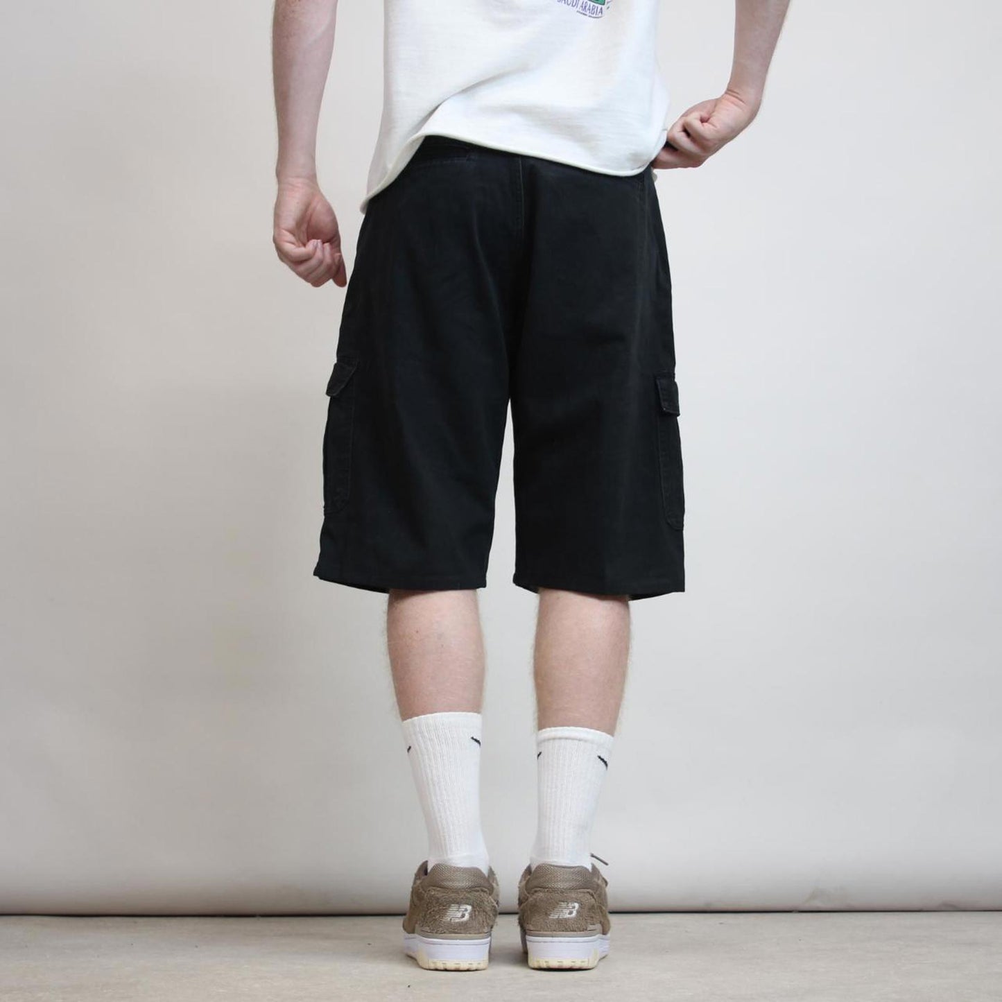 Mens black Wrangler cargo shorts W32