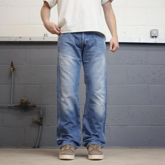 Vintage Wrangler jeans W33L34 mens blue straight leg denim y2k jeans