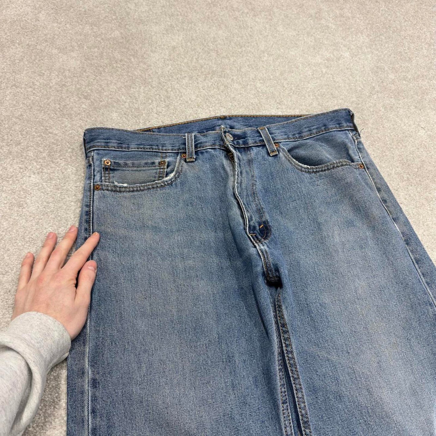 Vintage Y2K Levi’s 505 jeans blue Straight leg 00s style denim pants red tab logo