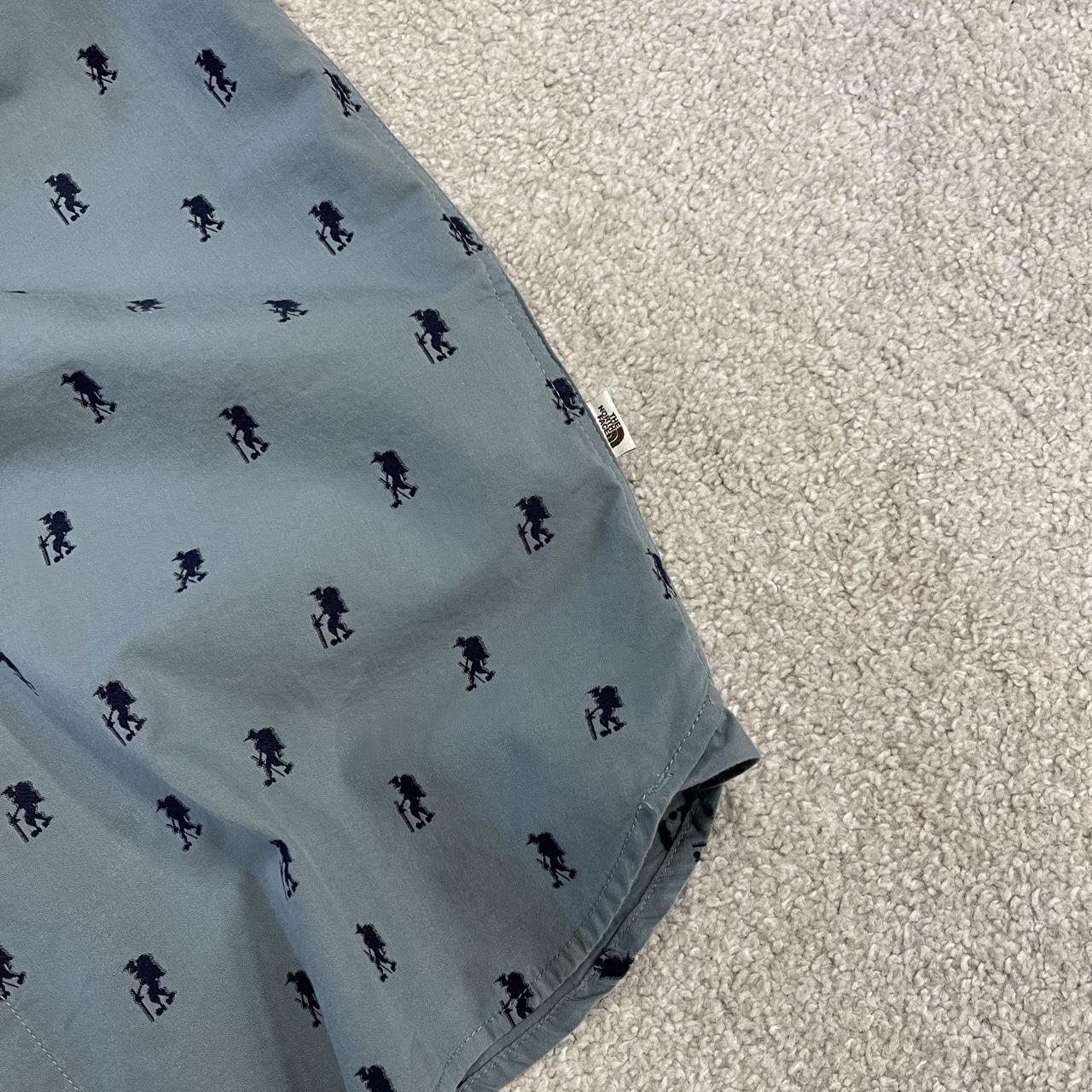 North Face funky pattern short sleeve shirt blue grey TNF surf style summer festival shirt