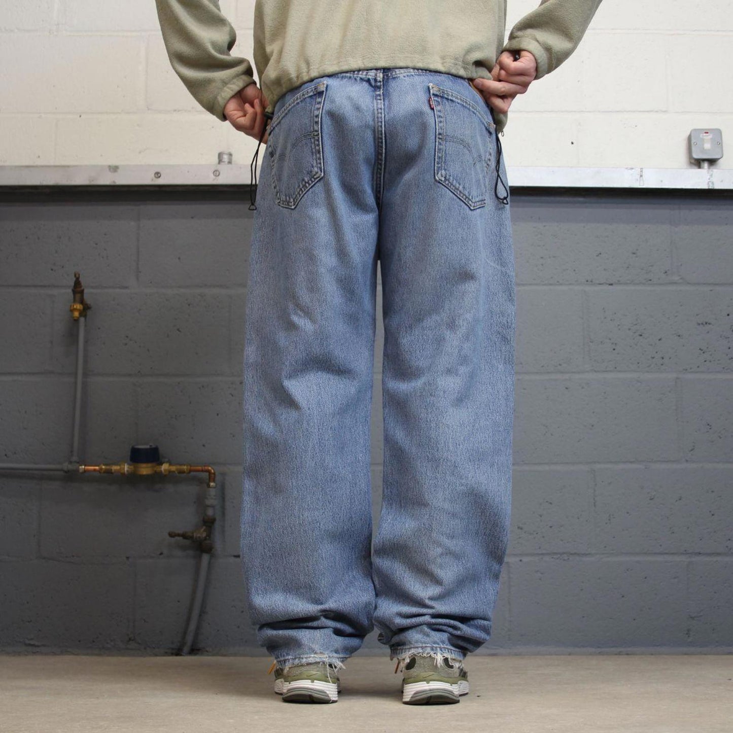 Y2k Levi's 505 jeans straight leg blue denim Loose 90s skater style pants red tab logo